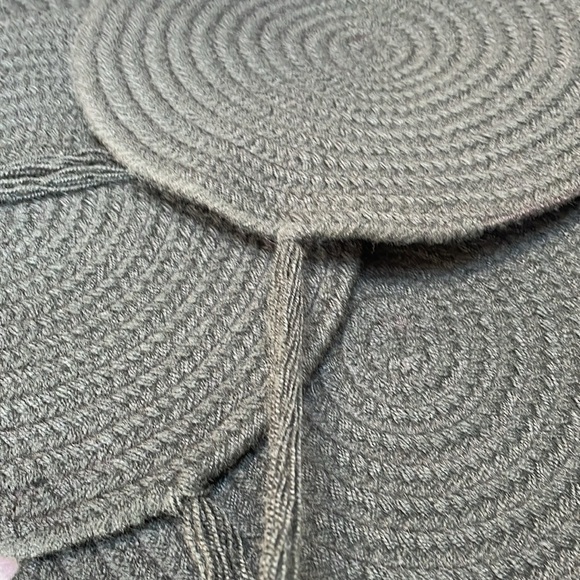 Braided circular chair seat covers/pads Lot of 5. 15” diameter. 17” tassels/ties - Picture 5 of 9